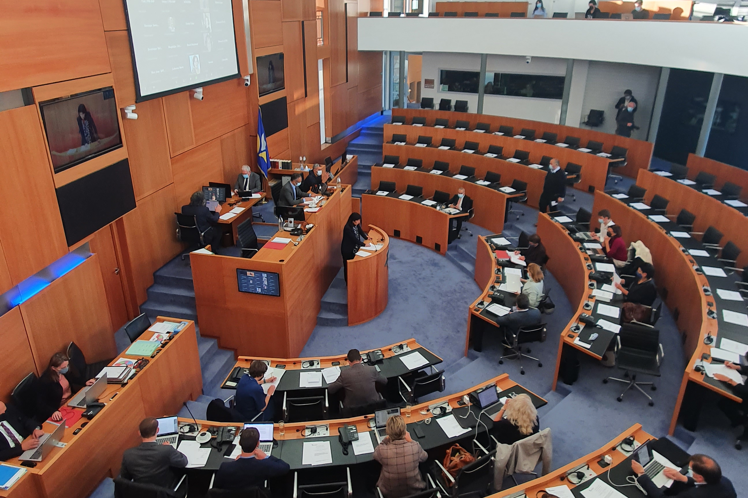 « À Bruxelles le temps passe et rien ne se passe »