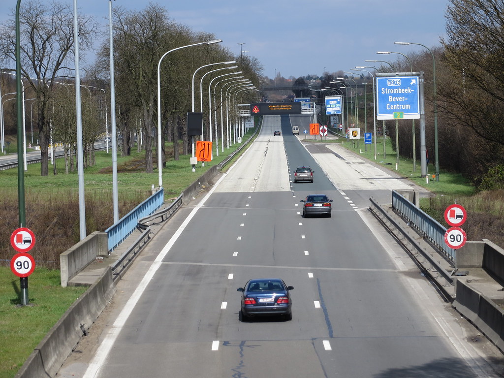 Rétrécissement de l’A12 : Arrêtez de transformer la mobilité en vaudeville !