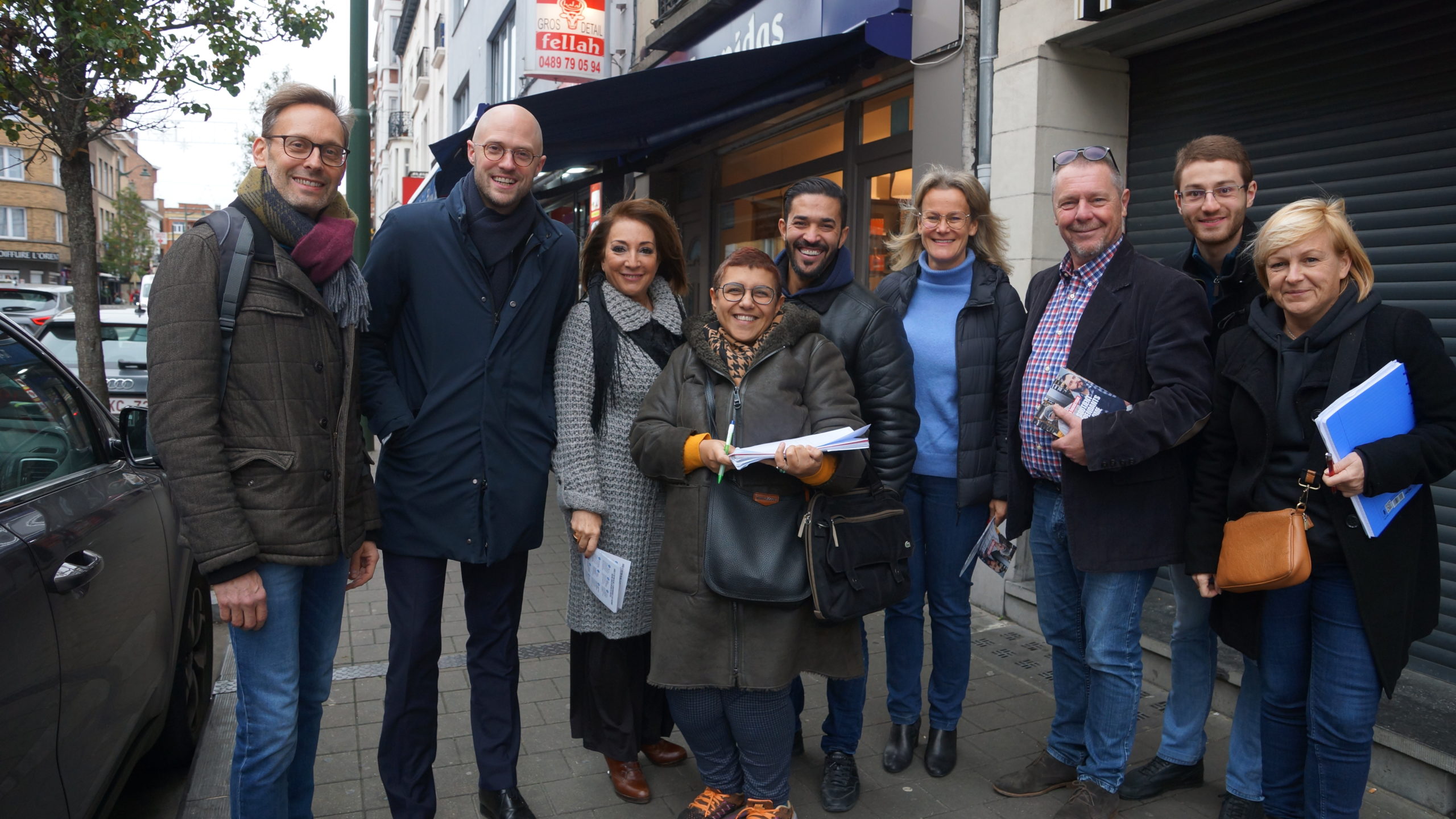 Porte-à-porte chez les commerçants de la Chaussée de Gand