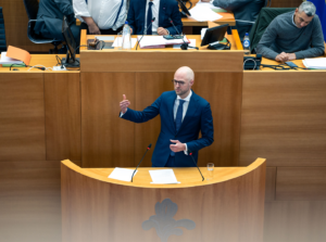 David Leisterh (MR): « Bruxelles a trop longtemps été gérée uniquement par celles et ceux qui y vivent »